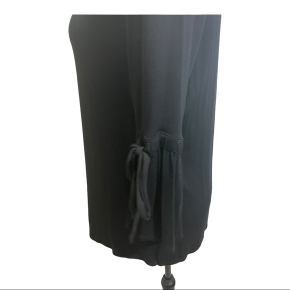 White House black market blouse with bell tie sleeves. Size medium. Rayon - Picture 5 of 9